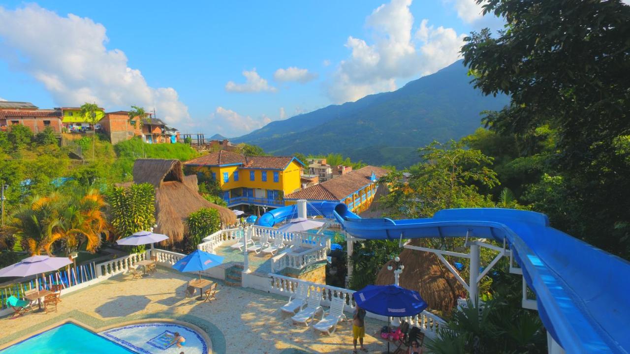Hotel Aguatur Cocorná Exterior foto